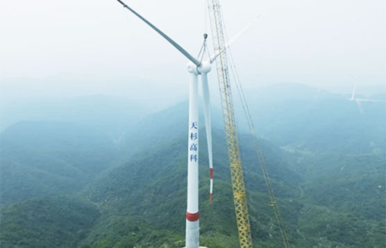 国内首台预制装配式混塔风电机组并网5周年！